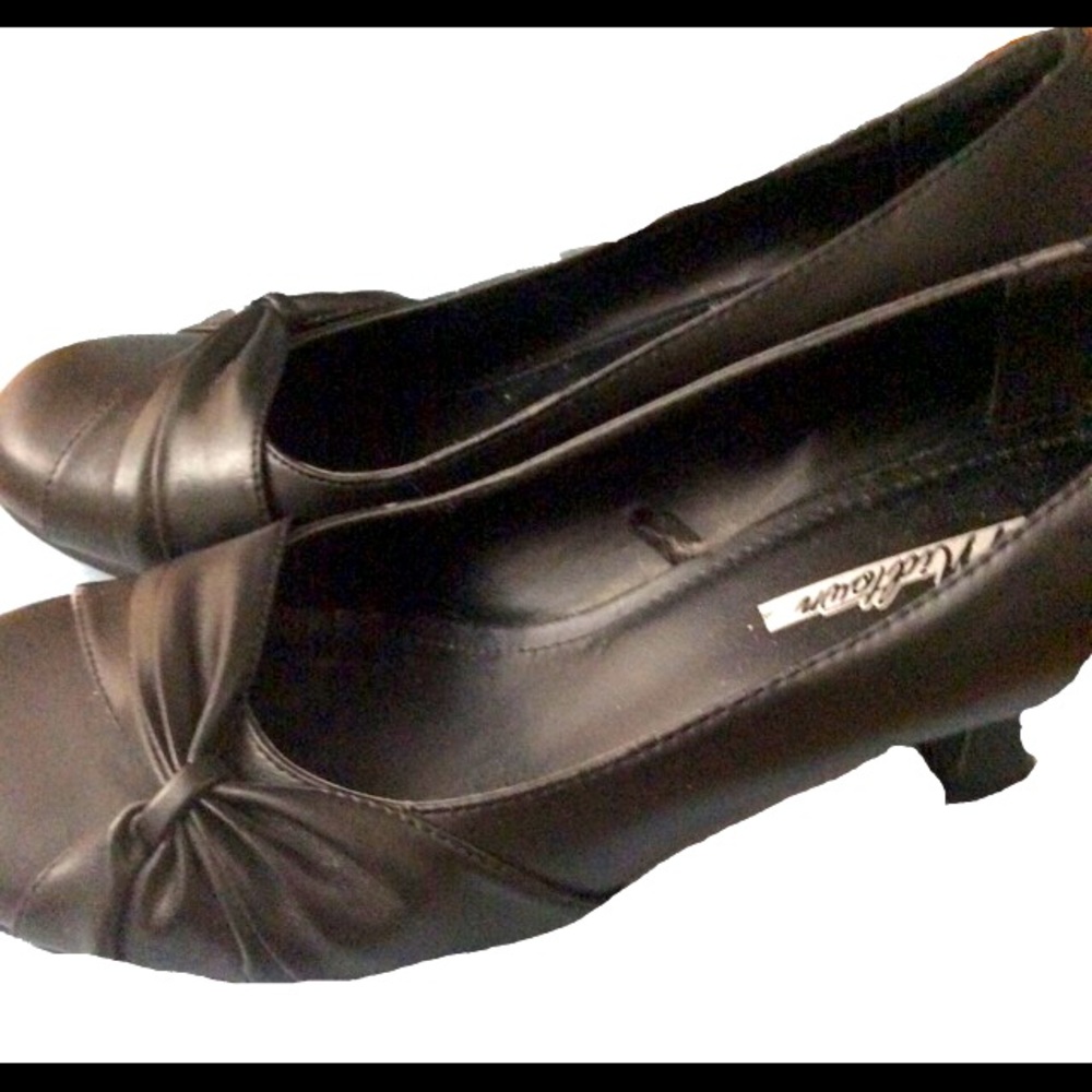 Black shoes